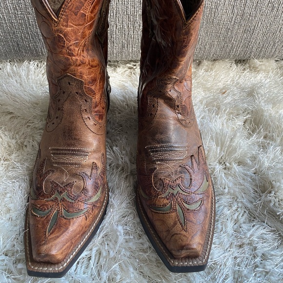 SOLD Authentic Ariat Cowboy Boots Women size 5.5 - Picture 11 of 11